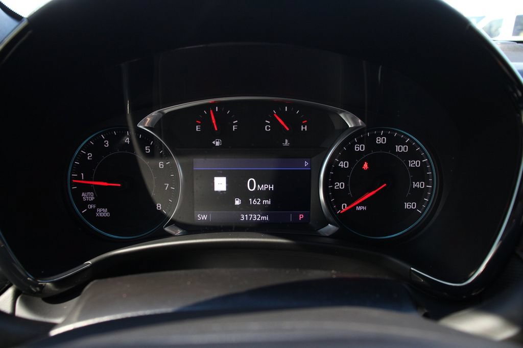 Certified 2022 Chevrolet Equinox RS w/ Infotainment Package FWD image 32
