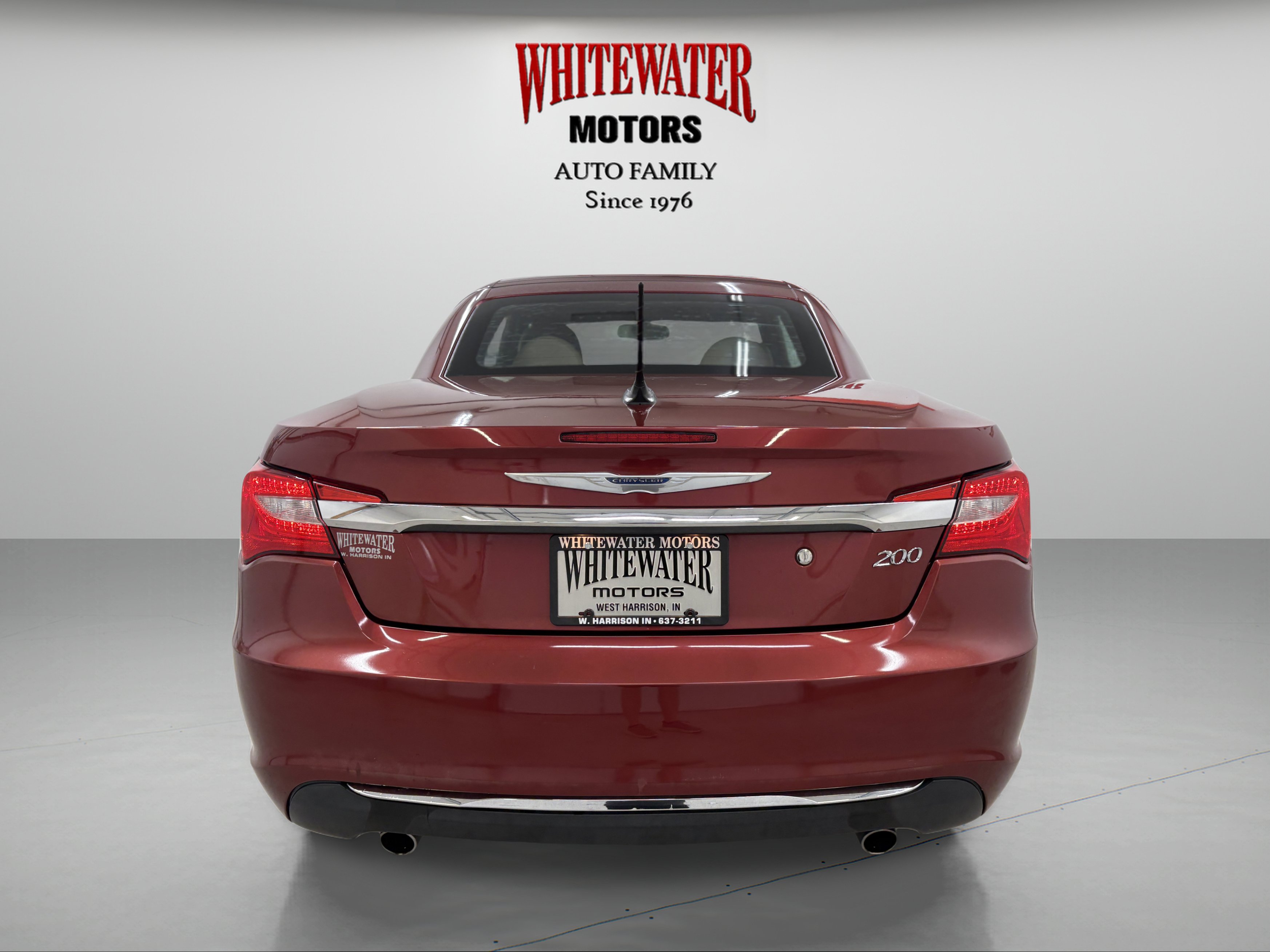 Used 2011 Chrysler 200 Limited FWD image 6