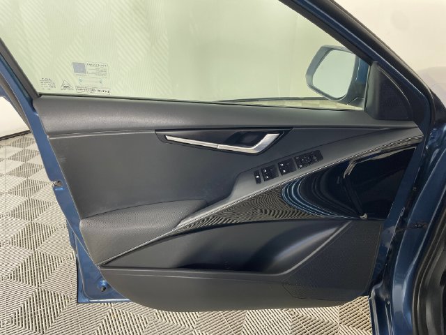 Certified 2023 Kia Niro EX w/ EX Cold Weather Package FWD image 15