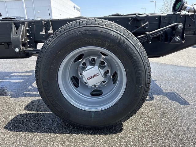 New 2026 GMC Sierra 3500 Pro w/ Convenience Package AWD/4WD image 27