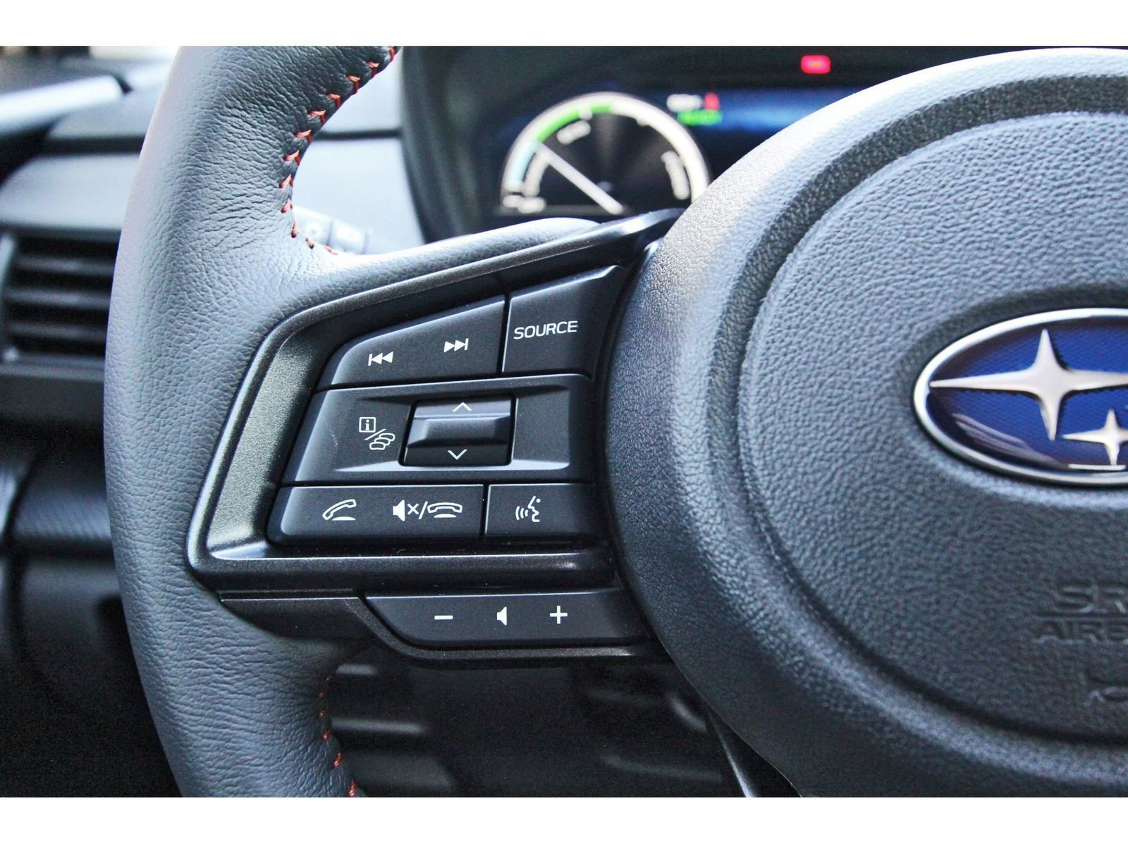 New 2026 Subaru Crosstrek 2.5i Limited w/ Crosstrek Mirror Package AWD/4WD image 14
