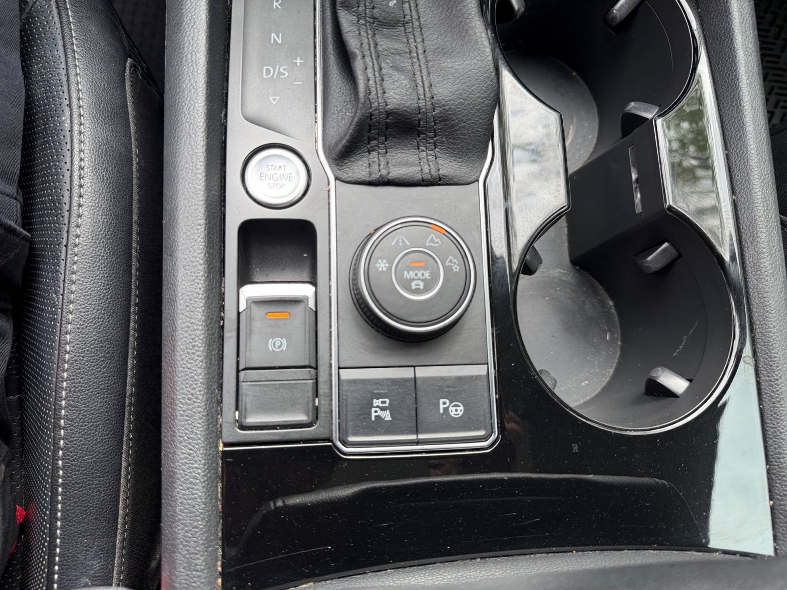 Used 2019 Volkswagen Atlas SEL Premium AWD/4WD image 25