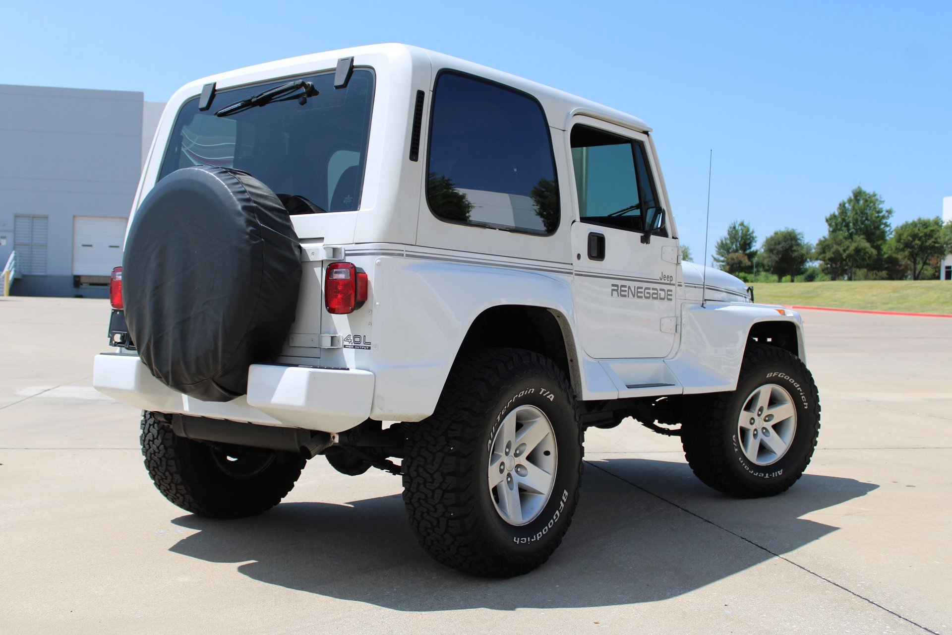 Used 1991 Jeep Wrangler Renegade AWD/4WD image 15
