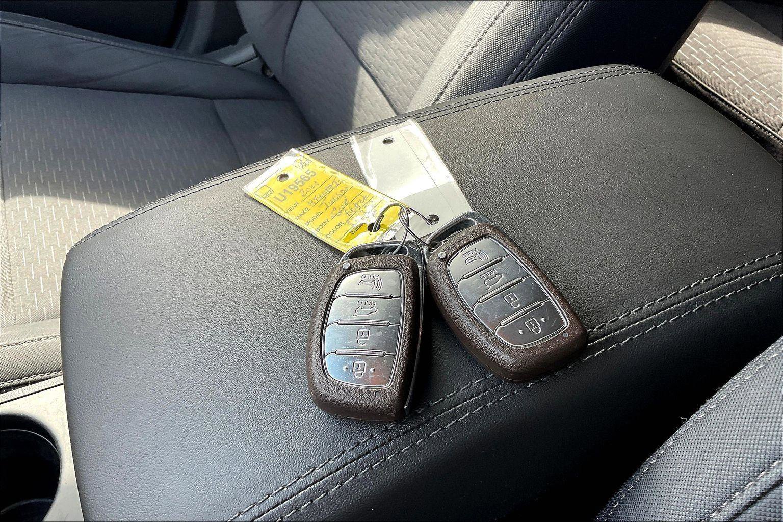 Used 2021 Hyundai Tucson Value FWD image 12