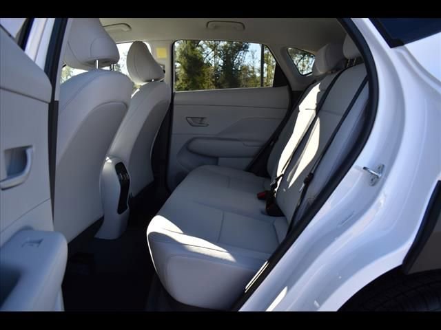 Certified 2025 Hyundai Kona SEL FWD image 16