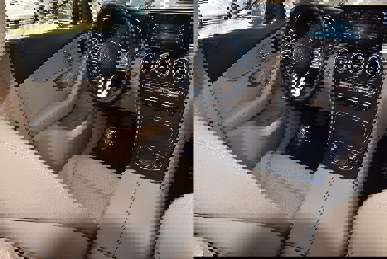 Used 2022 Mercedes-Benz GLC 300 image 15