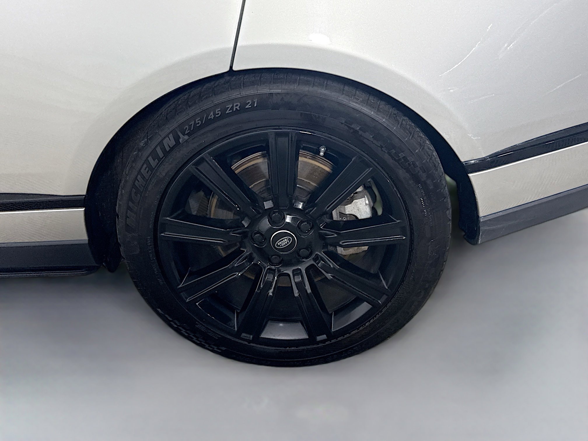 Used 2018 Land Rover Range Rover Supercharged AWD/4WD image 37