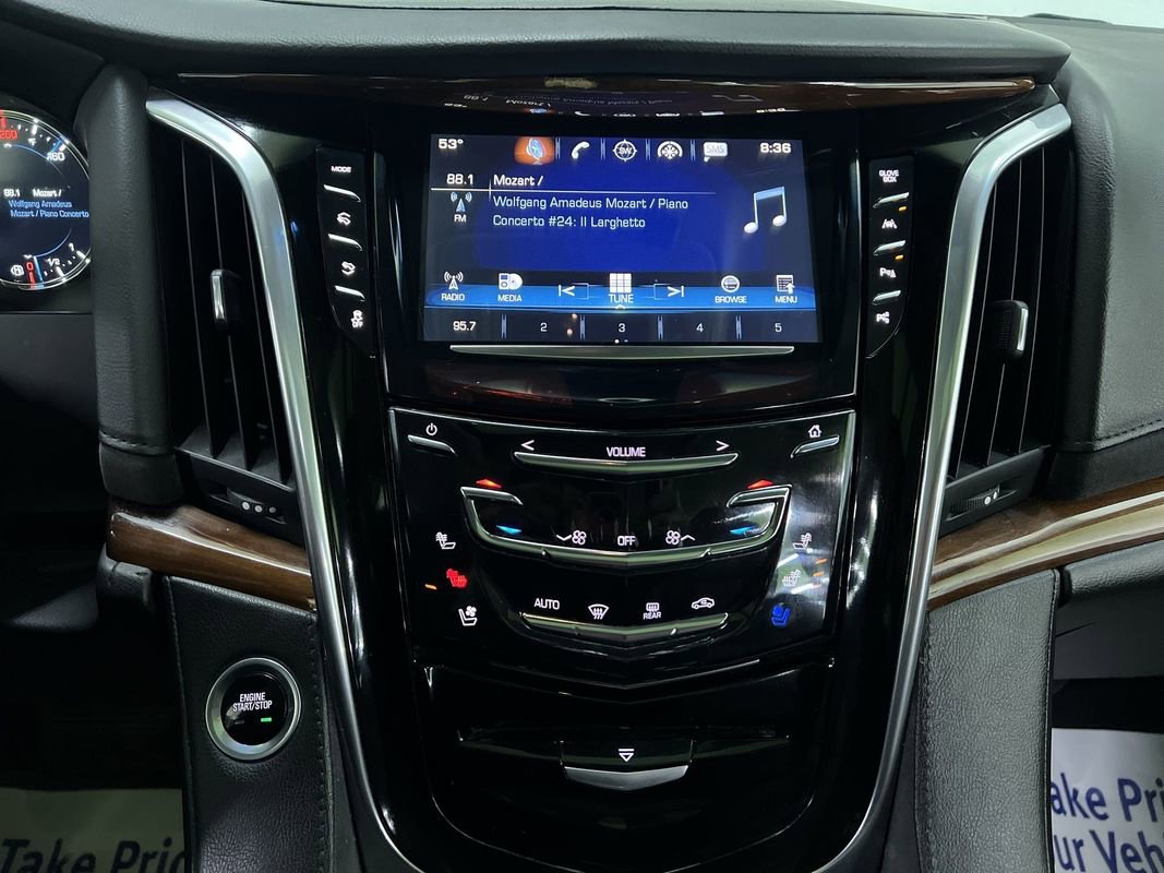 Used 2017 Cadillac Escalade ESV Luxury AWD/4WD image 20