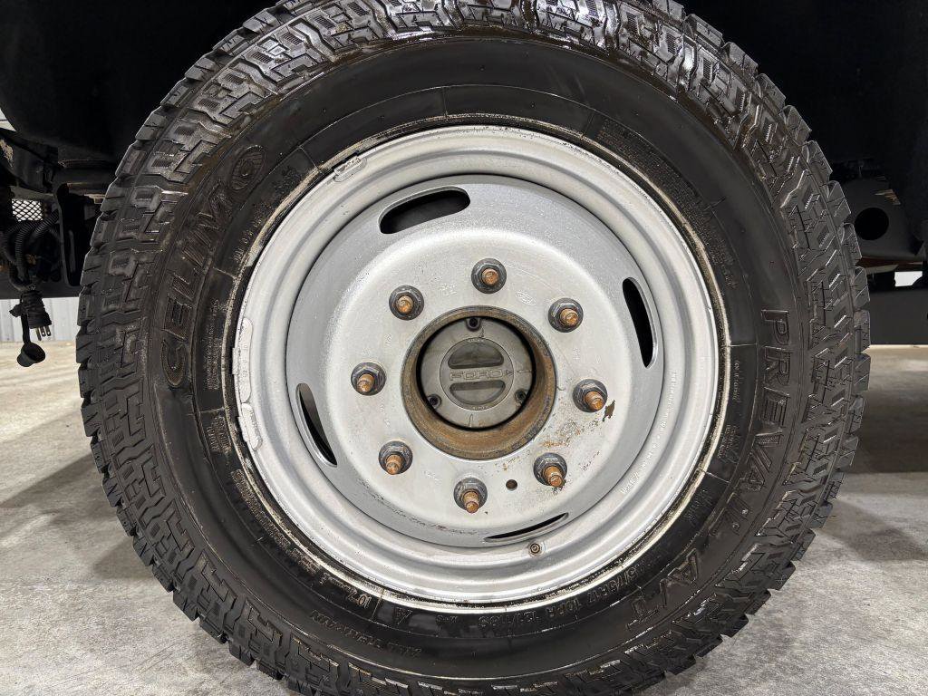 Used 2019 Ford F350 XL w/ Power Equipment Group image 26