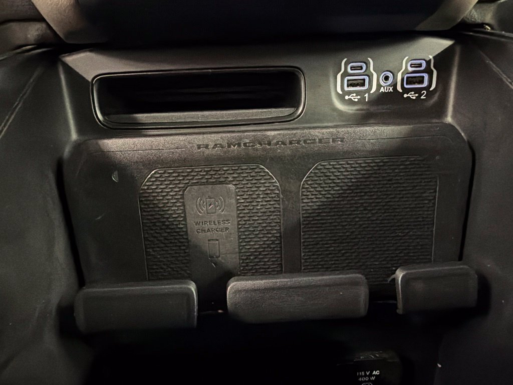 Used 2022 RAM 1500 Laramie AWD/4WD image 16