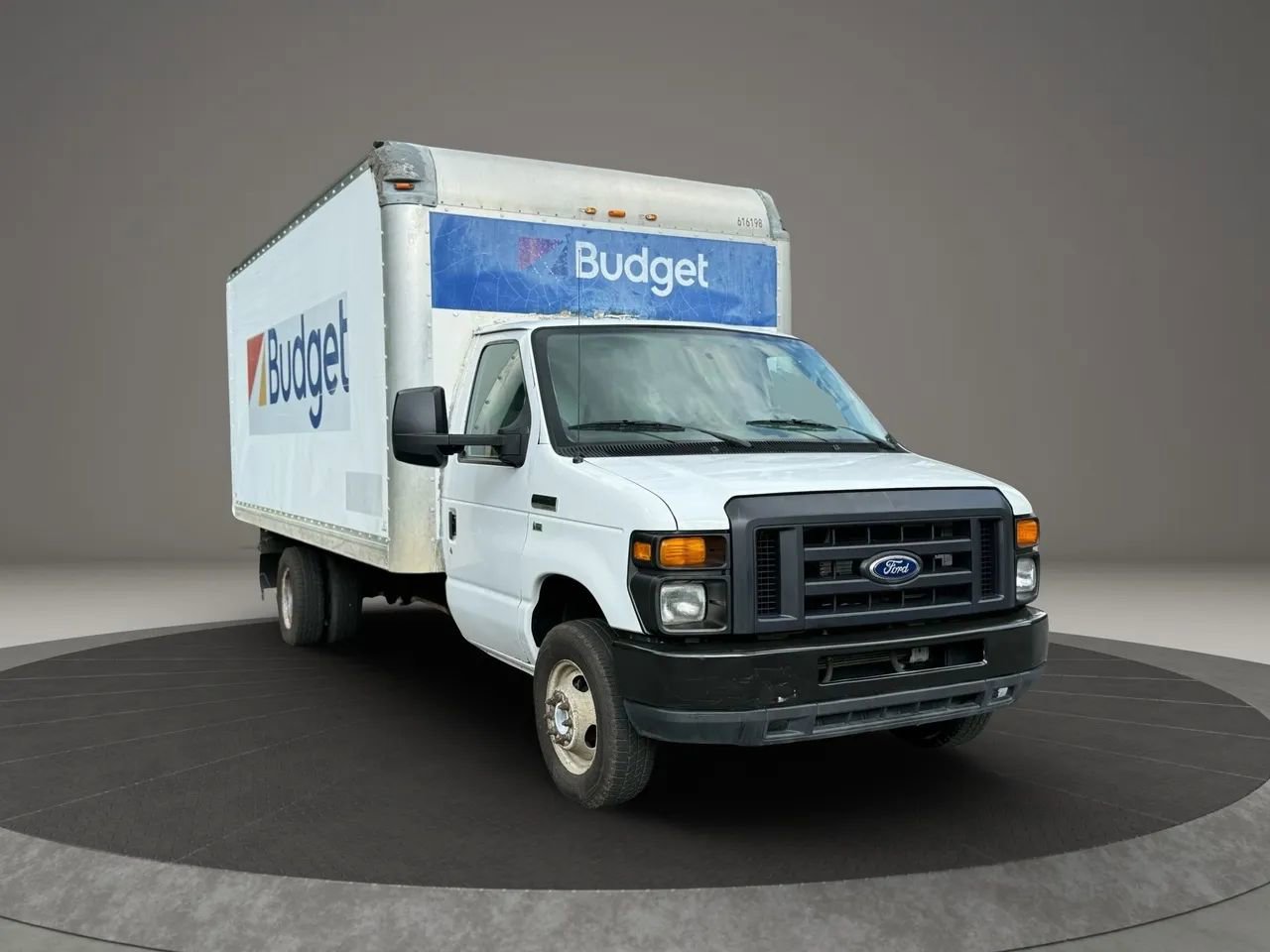 Used 2016 Ford E-350 and Econoline 350 Super Duty image 3
