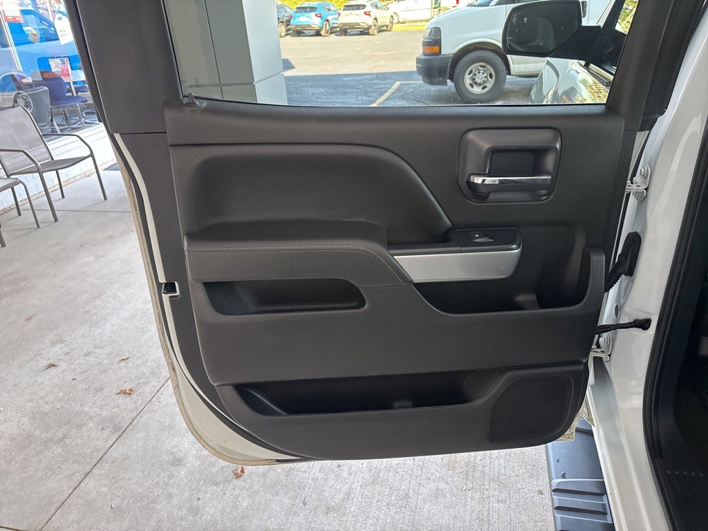 Used 2018 Chevrolet Silverado 1500 LT w/ All Star Edition image 21