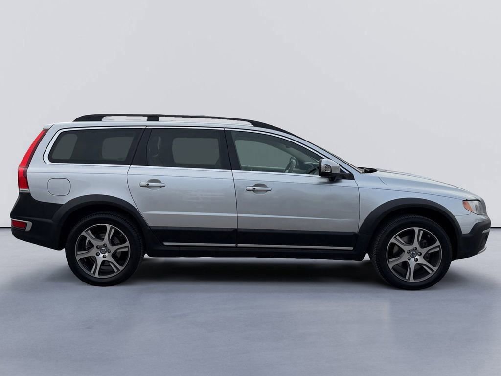 Used 2014 Volvo XC70 T6 image 3