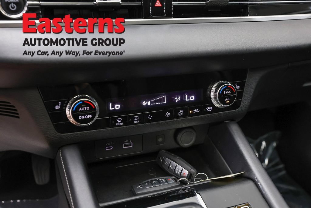 Used 2023 Mitsubishi Outlander SE AWD/4WD image 77