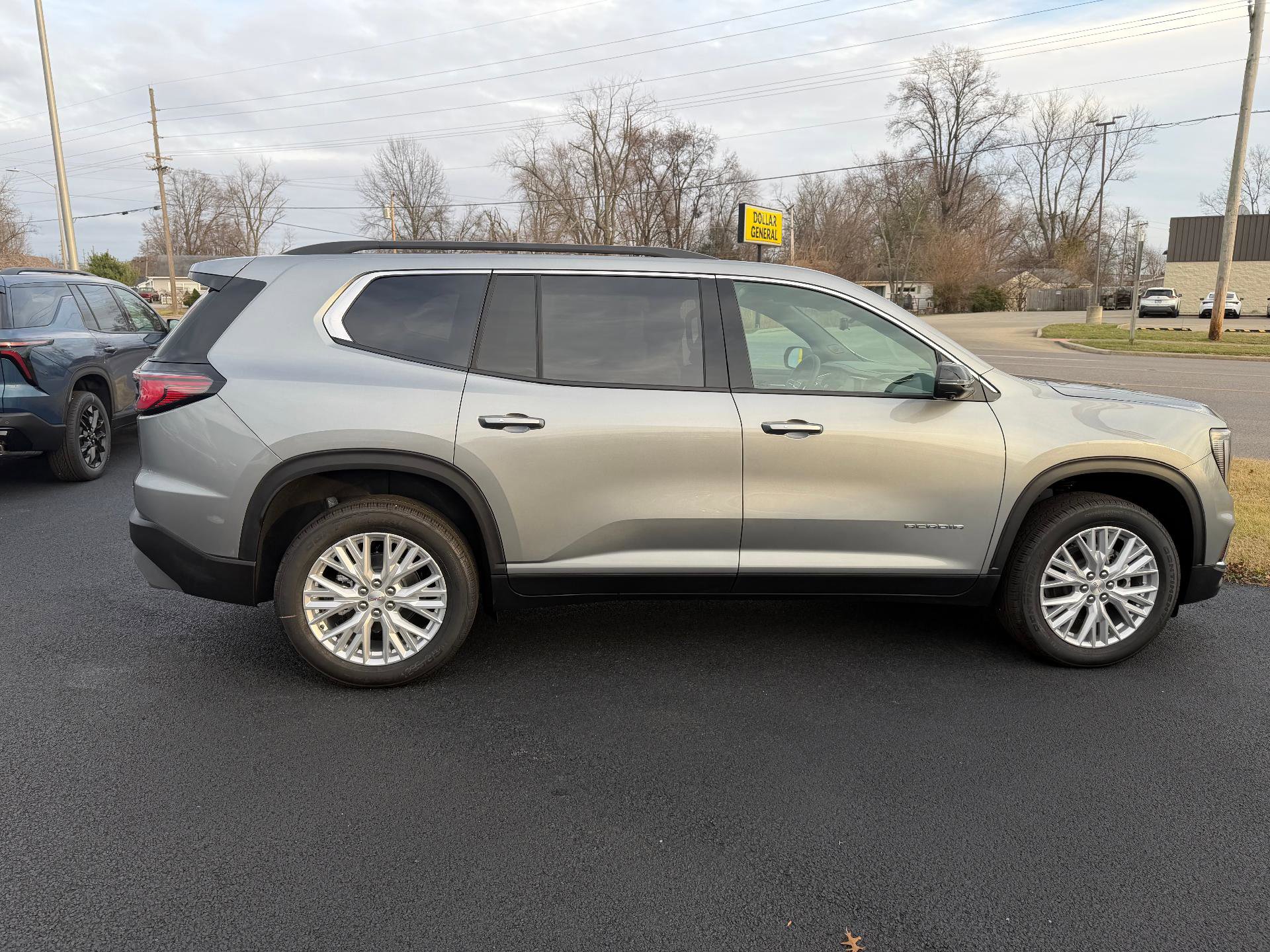 New 2026 GMC Acadia Elevation w/ Elevation Premium Package FWD image 5