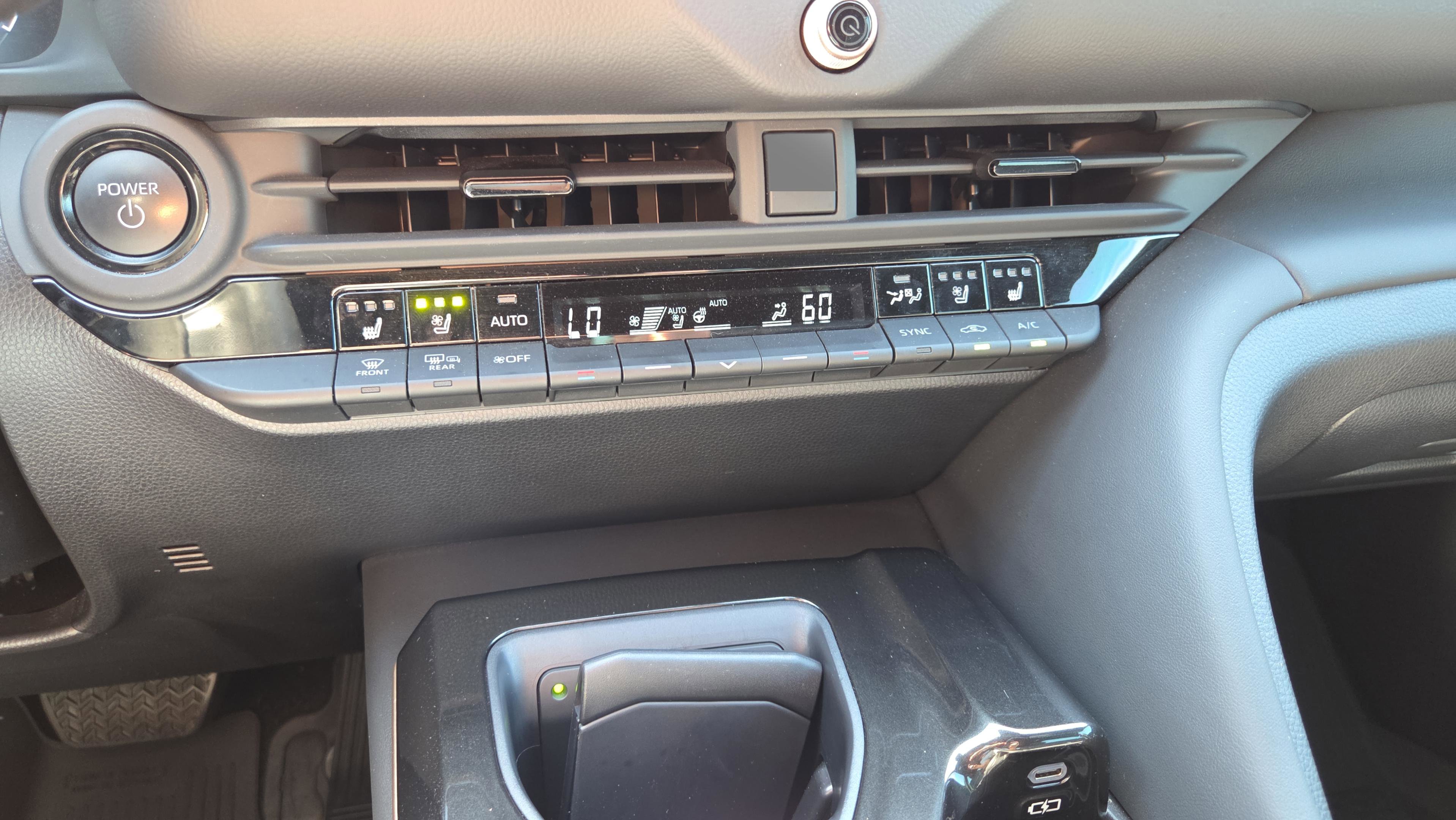 Certified 2024 Toyota Crown Platinum AWD/4WD image 21