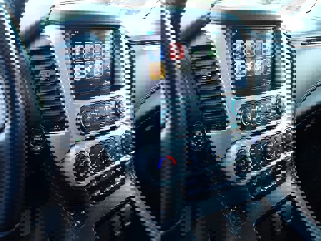 Used 2019 GMC Yukon XL SLT image 12