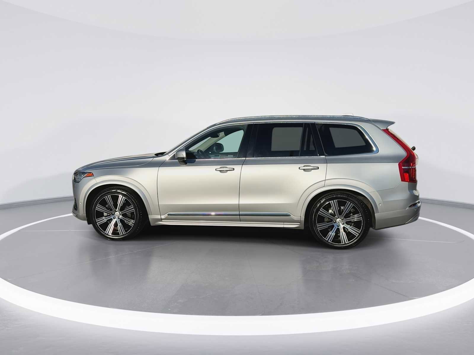 Used 2022 Volvo XC90 T6 Inscription w/ Advanced Package image 5