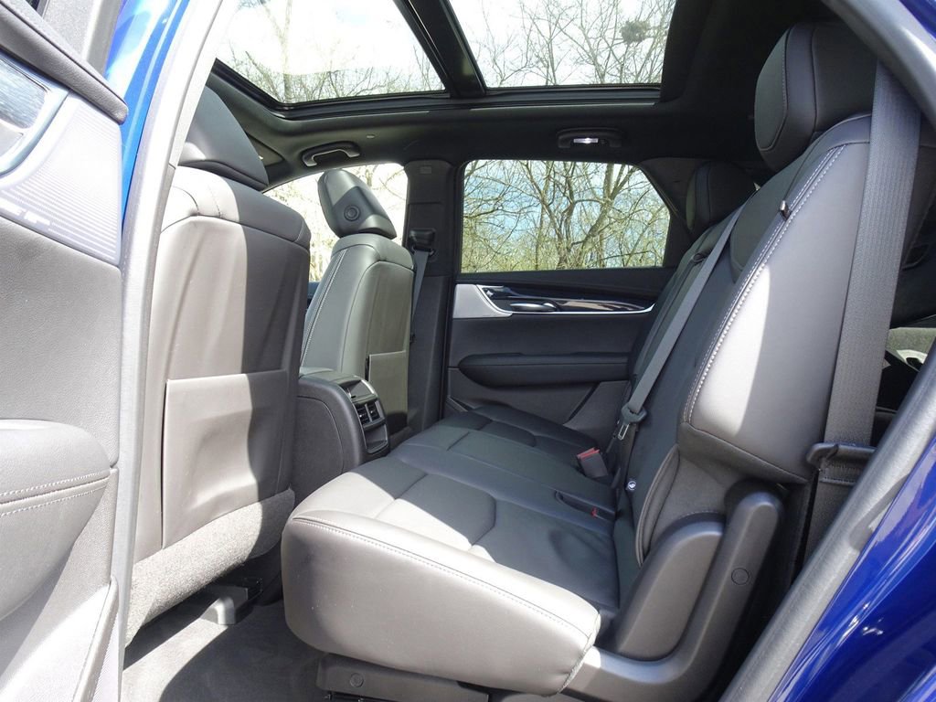 Certified 2023 Cadillac XT5 Premium Luxury w/ LPO, Floor Liner Package AWD/4WD image 13