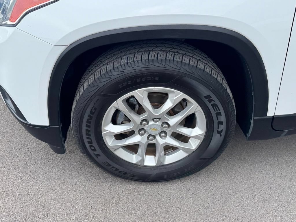 Used 2020 Chevrolet Traverse LS FWD image 21