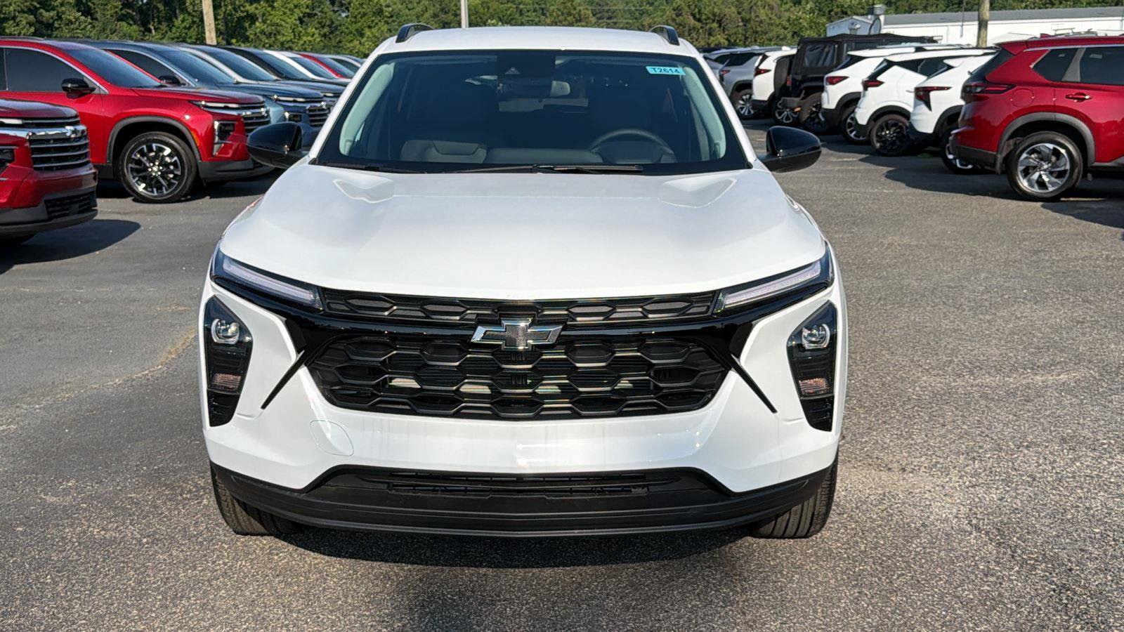 New 2026 Chevrolet Trax LT w/ Driver Confidence Package FWD video 2