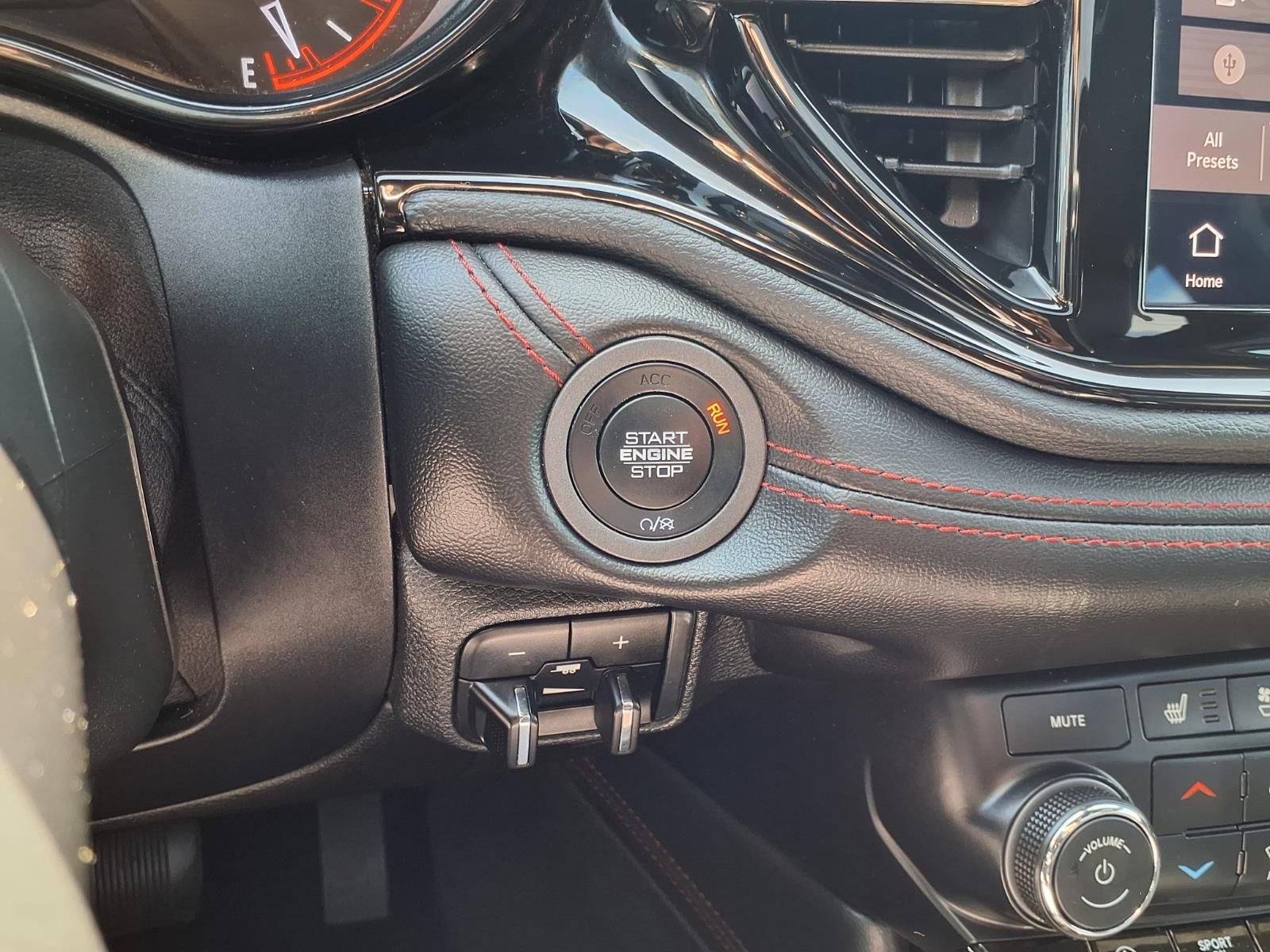 Used 2024 Dodge Durango GT image 12