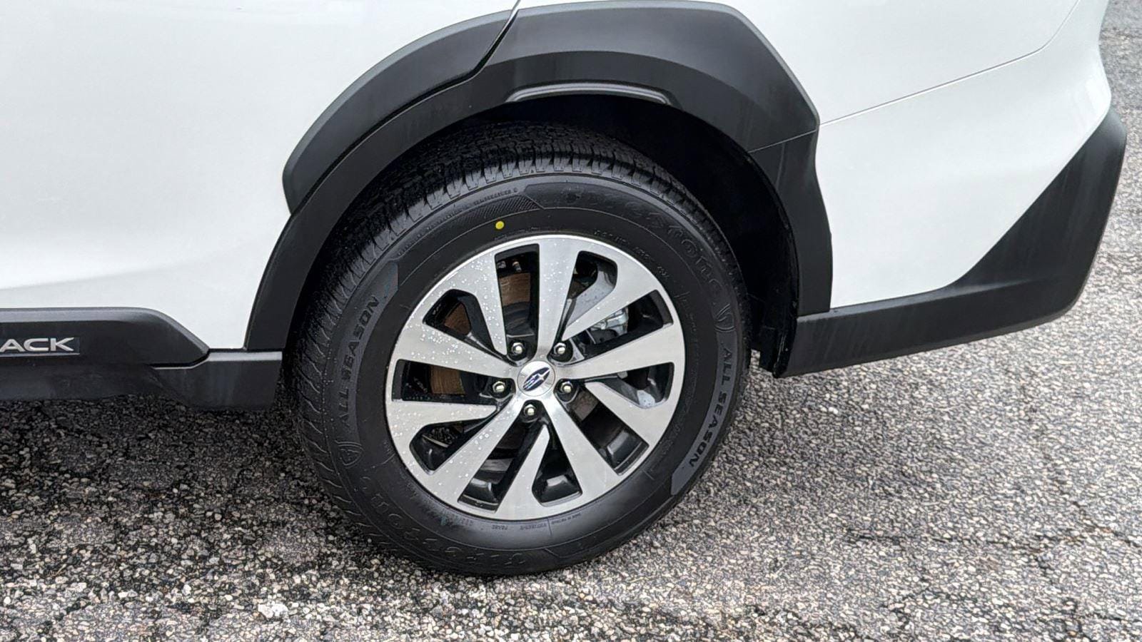 Used 2024 Subaru Outback Premium AWD/4WD image 9