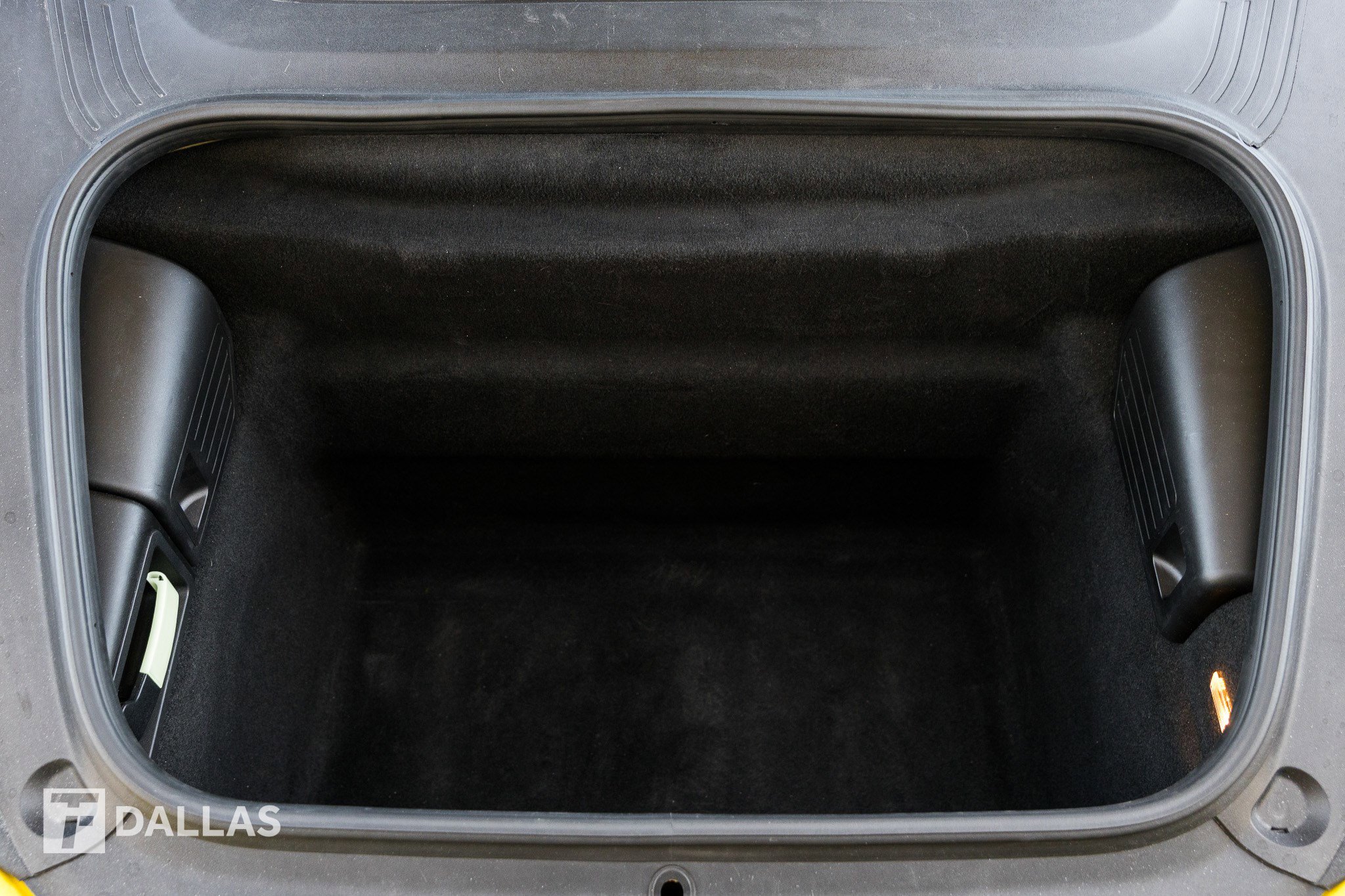 Used 2018 Porsche 911 GT3 w/ Sport Chrono Package image 33