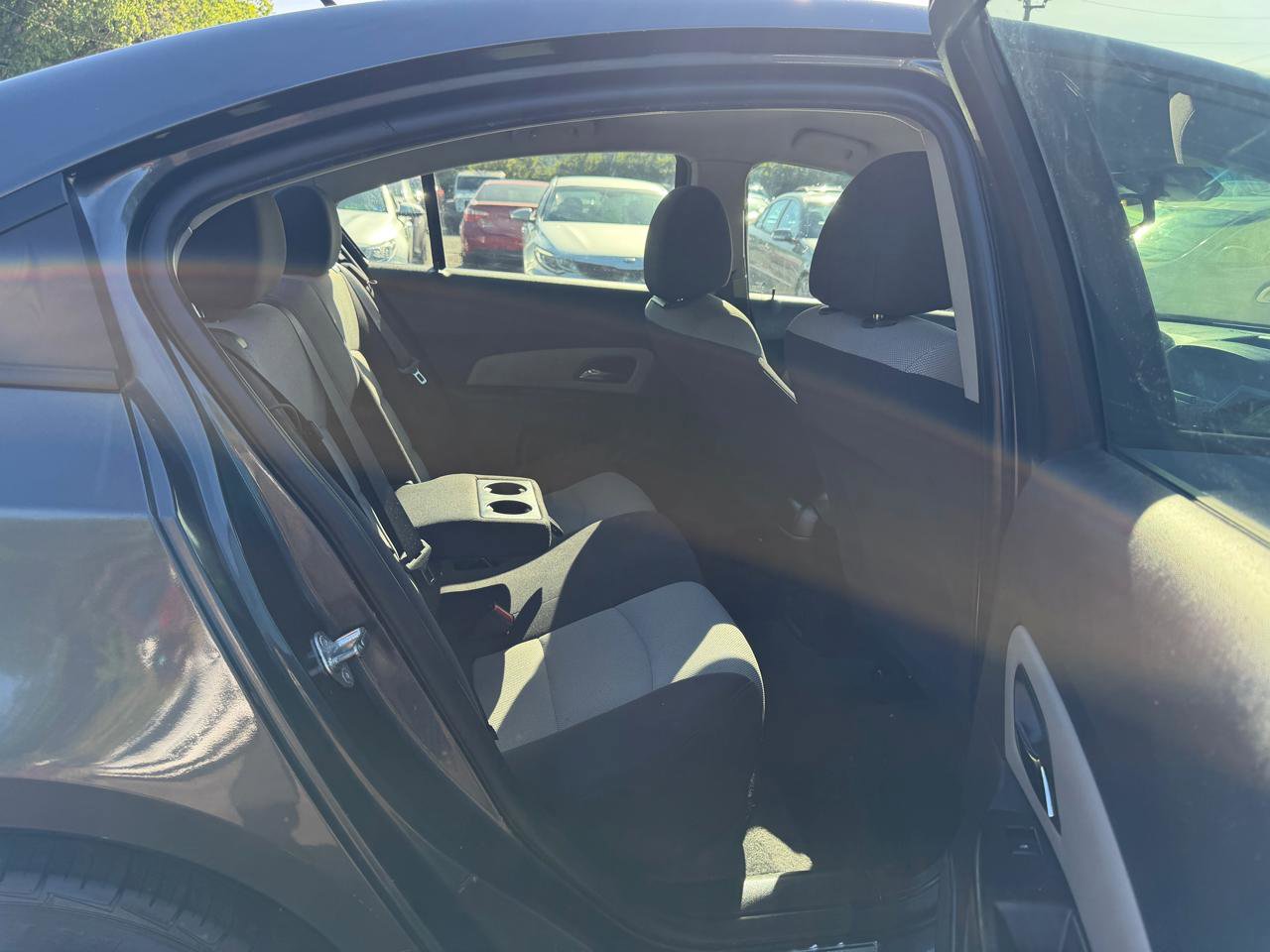 Used 2013 Chevrolet Cruze LS FWD image 11