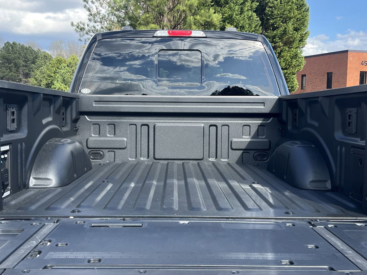 New 2026 Ford F150 Lariat w/ Equipment Group 501A Mid image 26