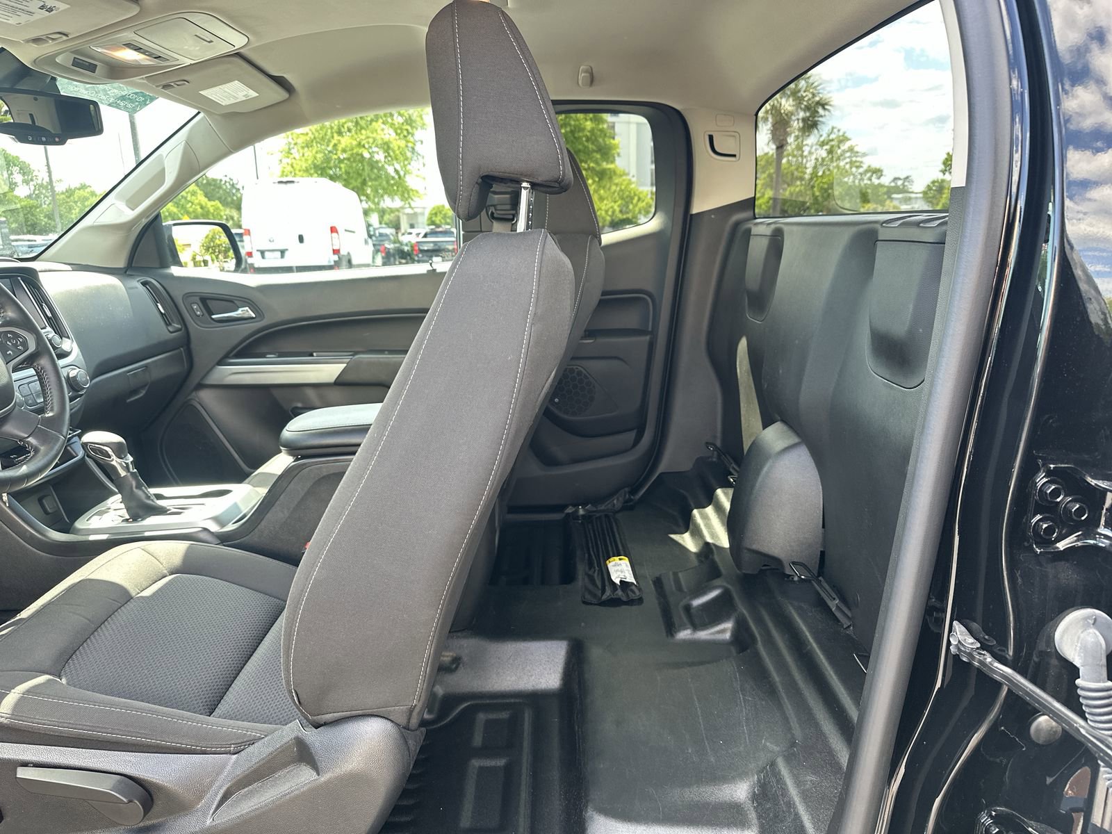 Certified 2022 Chevrolet Colorado LT w/ Fleet Safety Package image 31