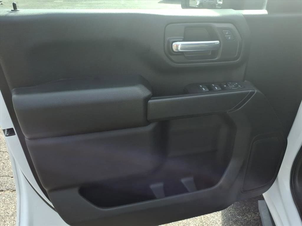 Used 2023 Chevrolet Silverado 2500 Custom w/ Custom Convenience Package image 22