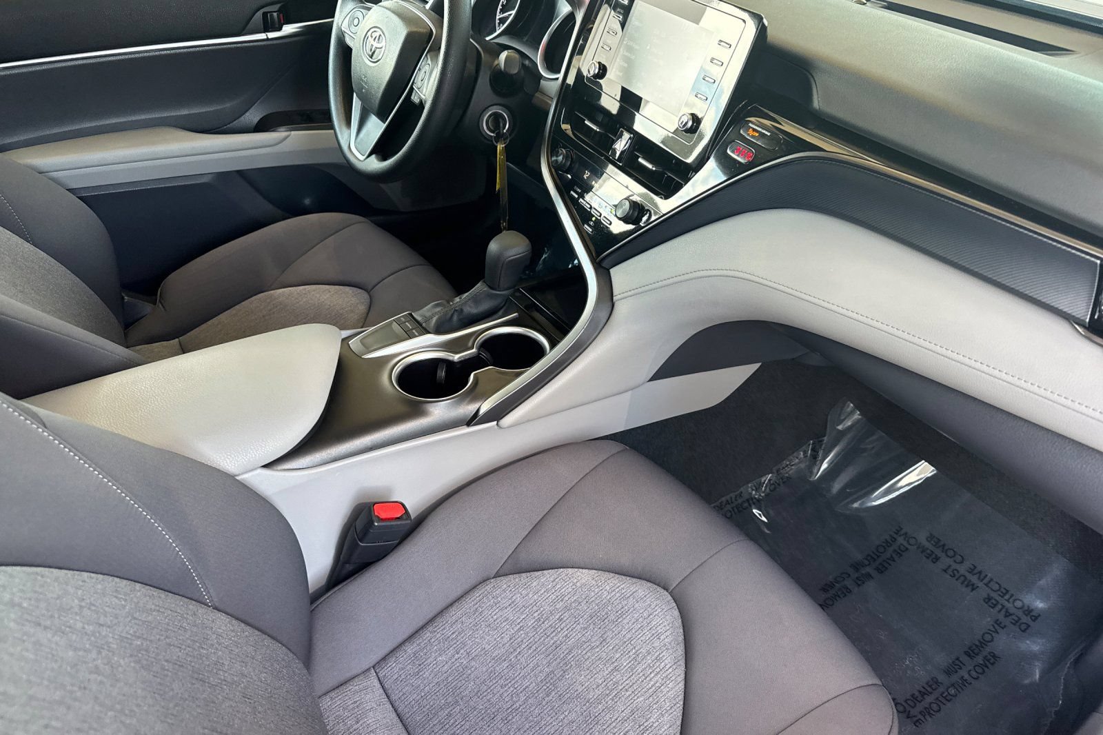 Used 2024 Toyota Camry LE FWD image 18