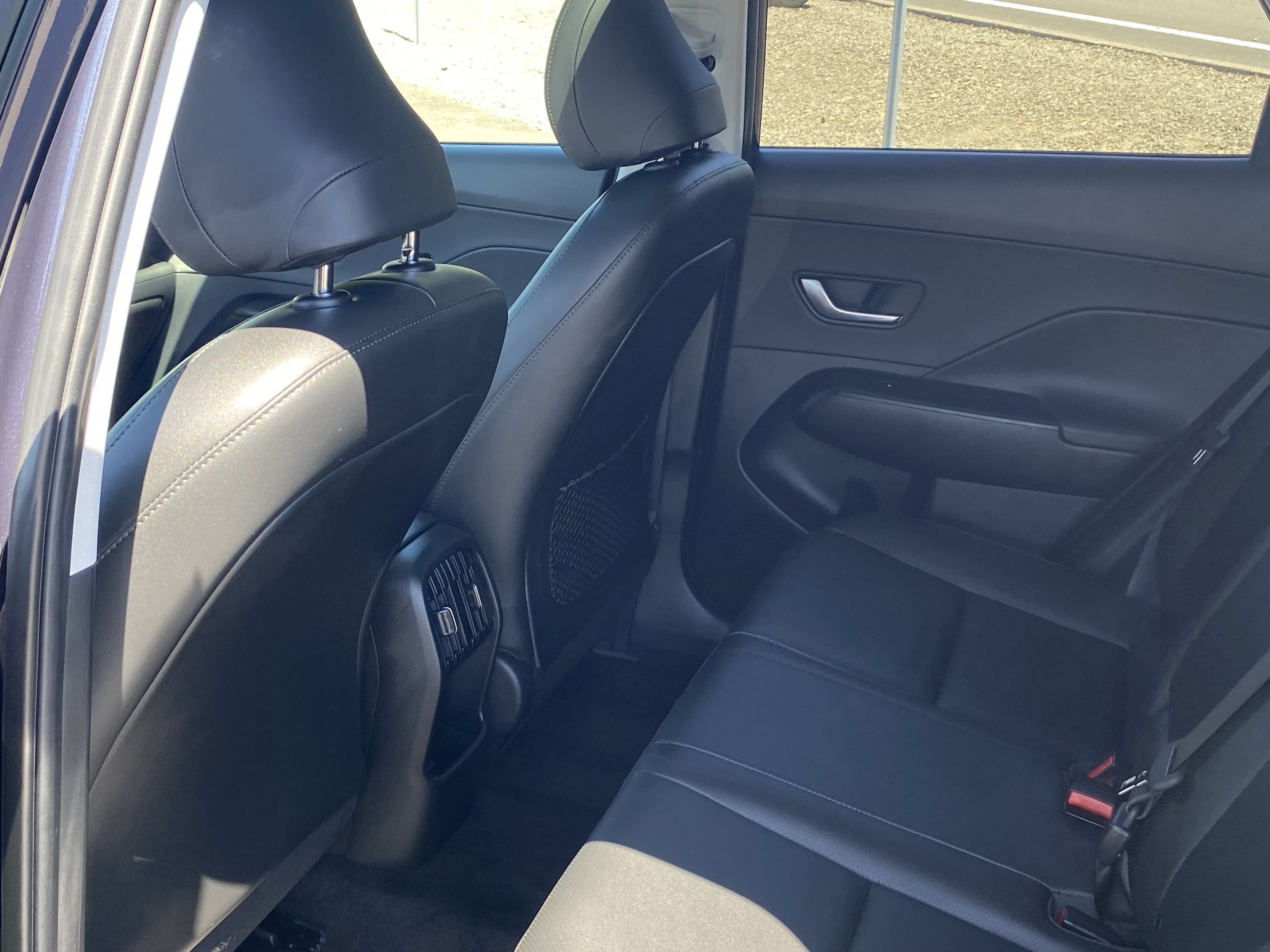 Certified 2025 Hyundai Kona Limited FWD image 14