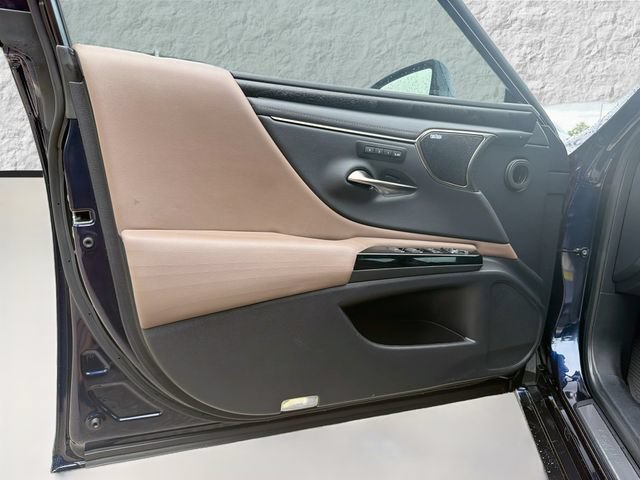 Certified 2022 Lexus ES 350 Ultra Luxury w/ Accessory Package 2 FWD image 21