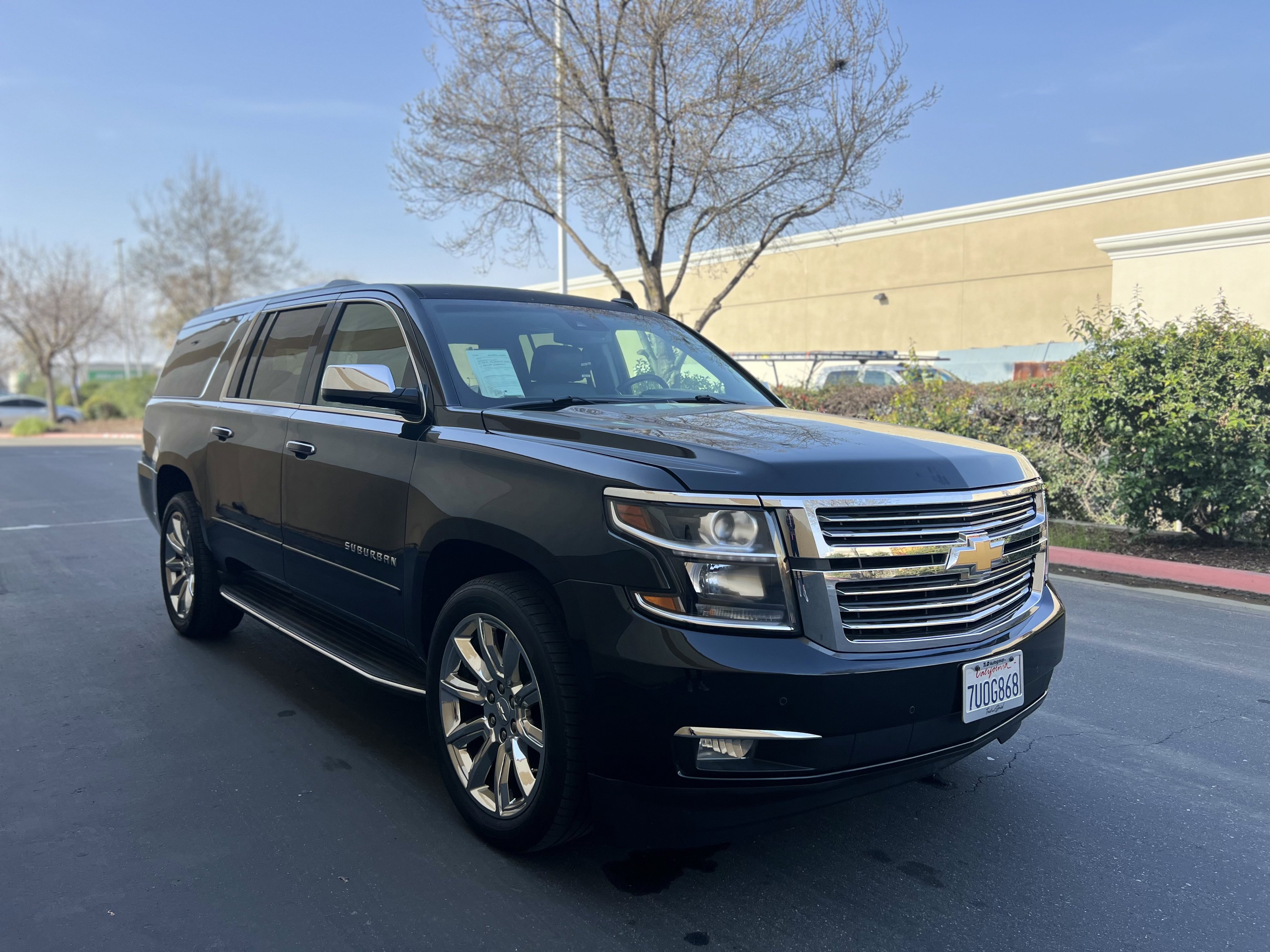 Used 2017 Chevrolet Suburban Premier image 6