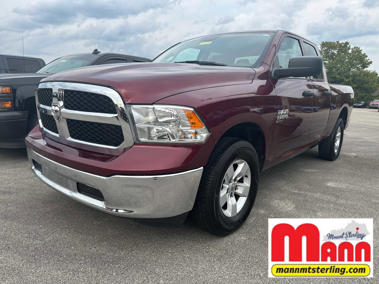 Used 2024 RAM 1500 Classic SLT image 1
