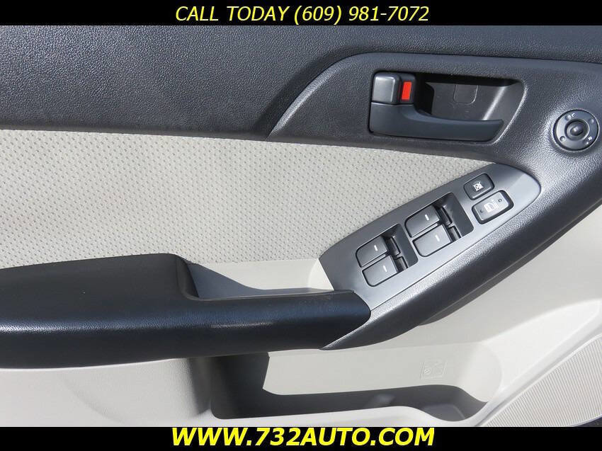 Used 2011 Kia Forte EX w/ Fuel Economy Pkg image 32