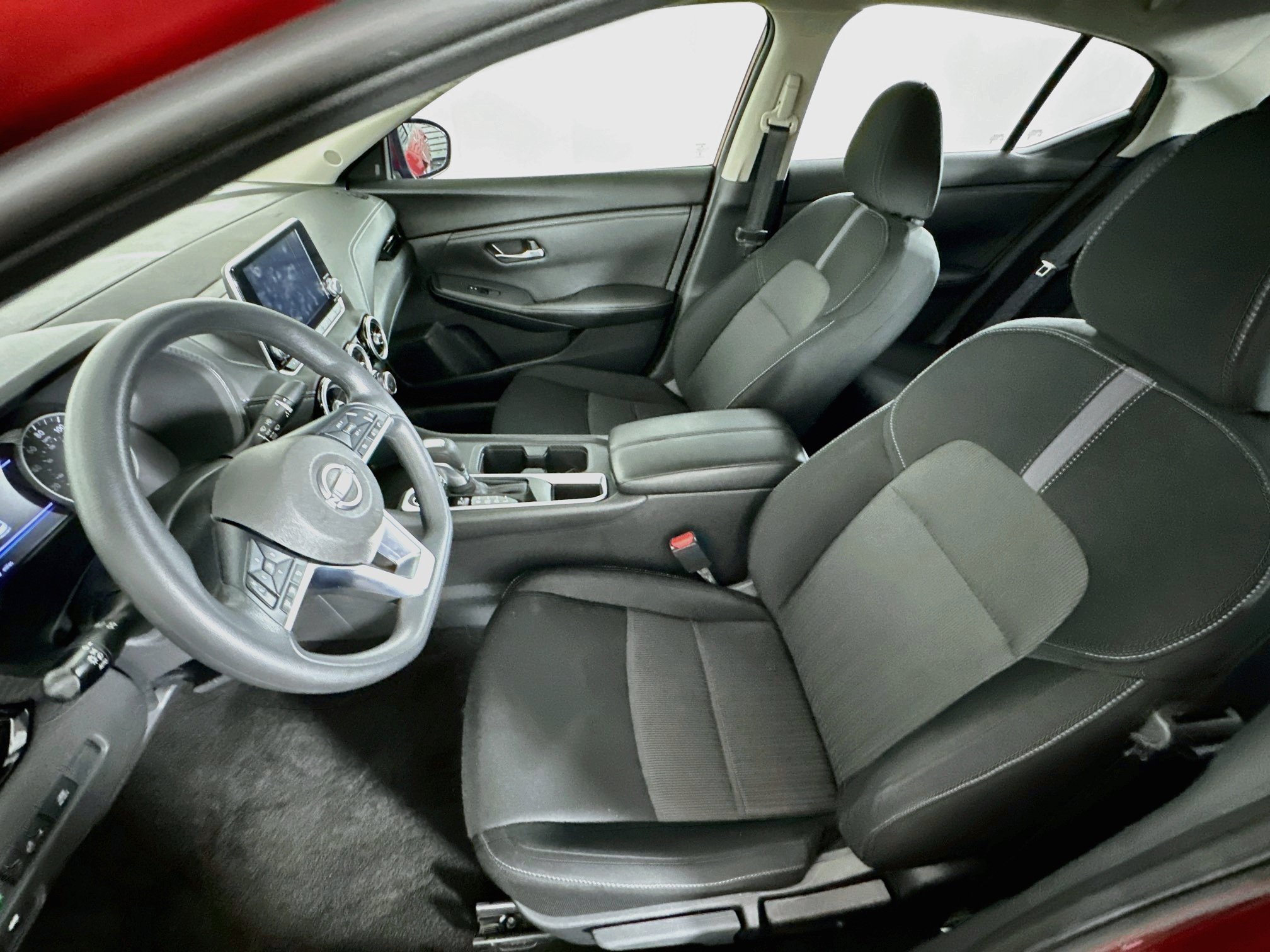 Used 2024 Nissan Sentra SV FWD image 13