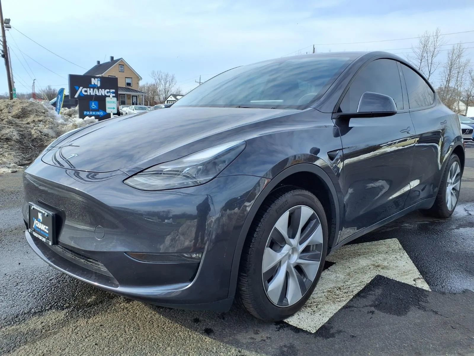 Used 2024 Tesla Model Y Long Range image 7