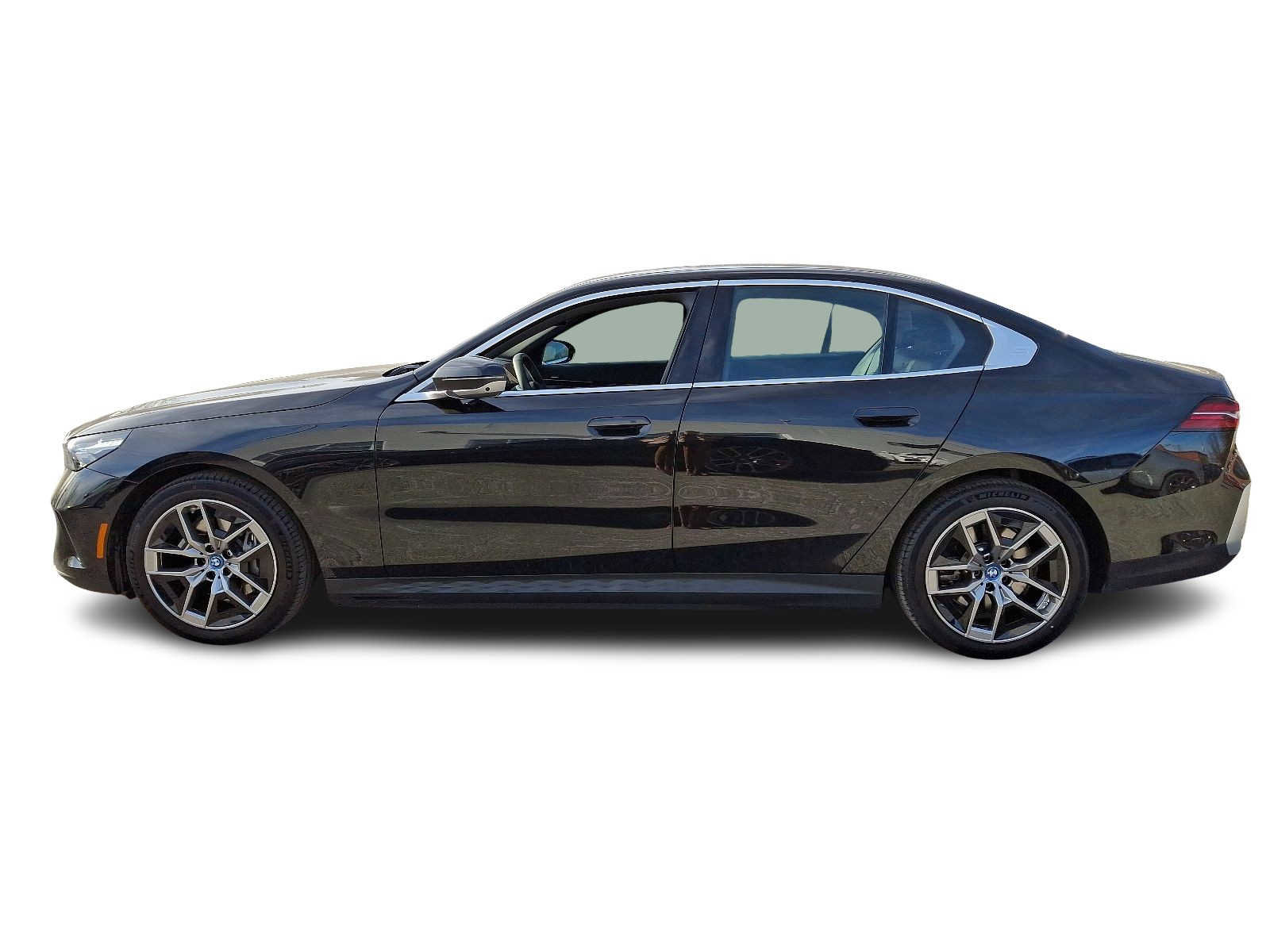 Used 2024 BMW i5 eDrive40i w/ Premium Package RWD image 4