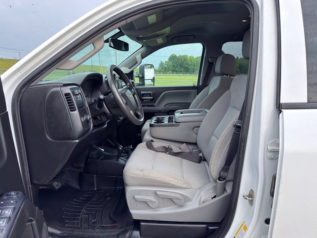 Used 2019 Chevrolet Silverado 2500 W/T AWD/4WD image 15