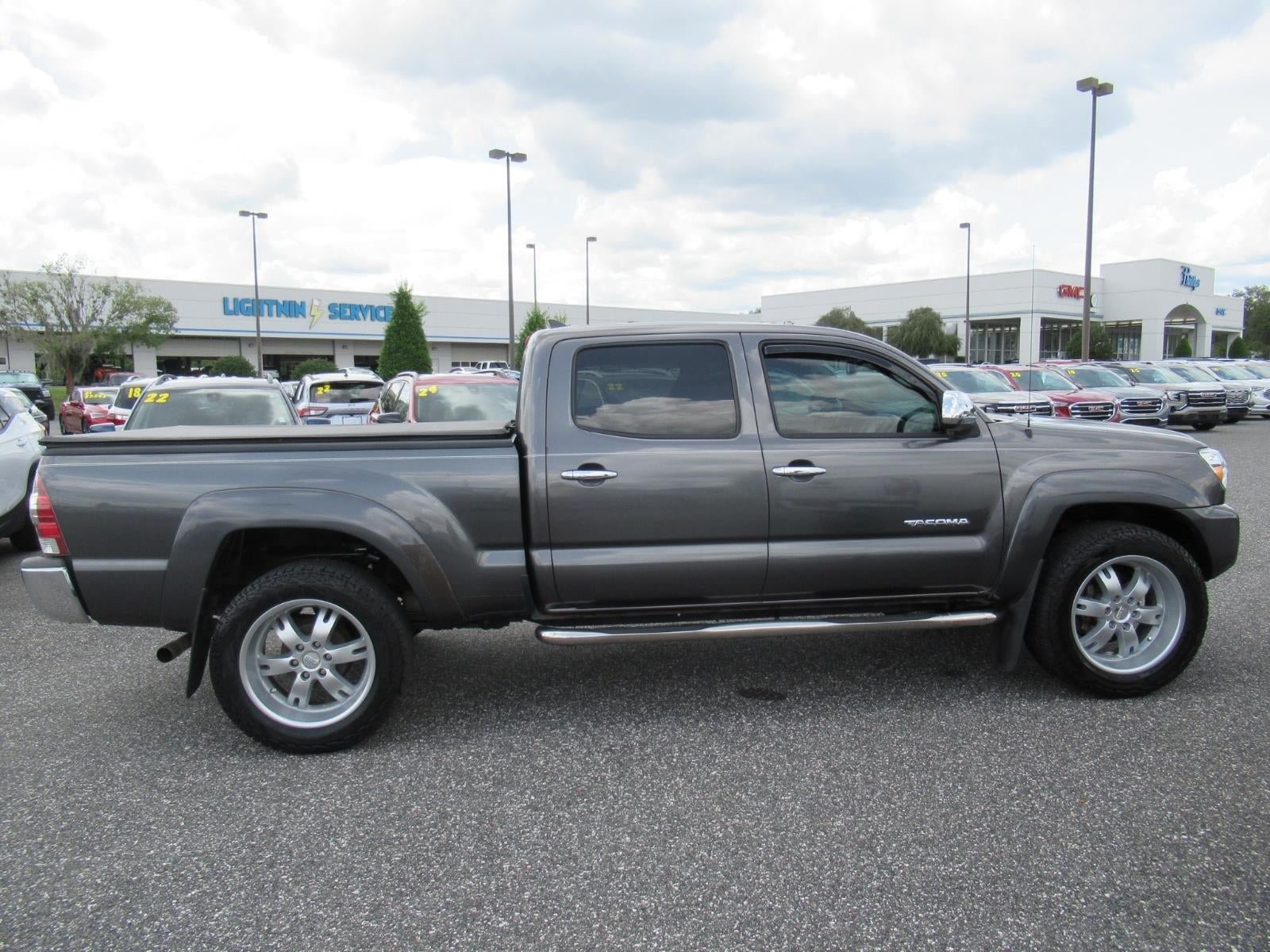 Used 2014 Toyota Tacoma PreRunner w/ SR5 Package RWD image 2