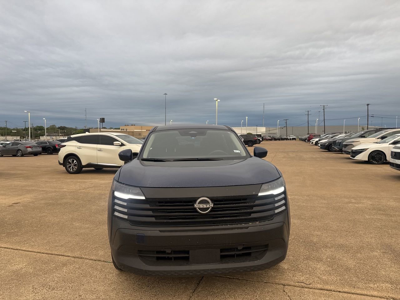 Certified 2025 Nissan Kicks SV image 4