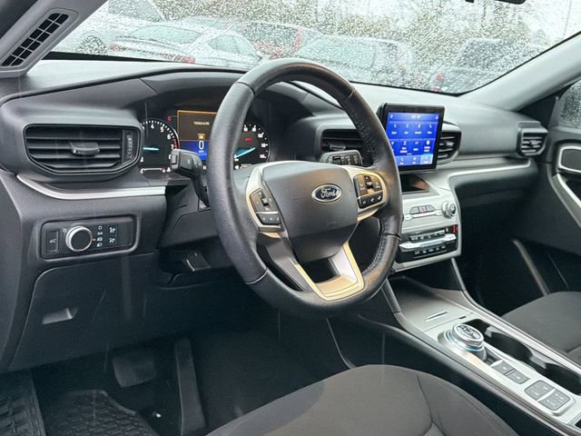 Used 2021 Ford Explorer XLT image 10