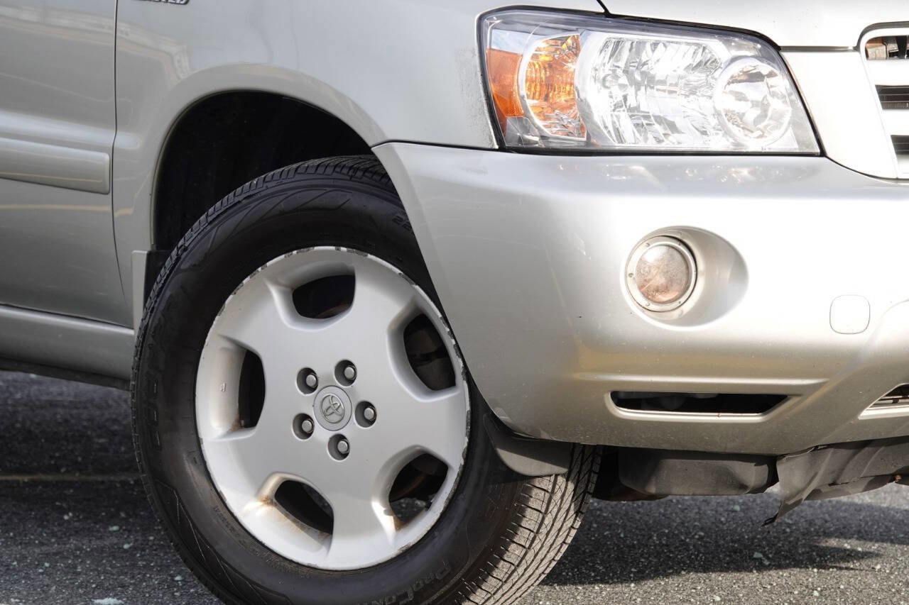 Used 2005 Toyota Highlander Limited AWD/4WD image 34