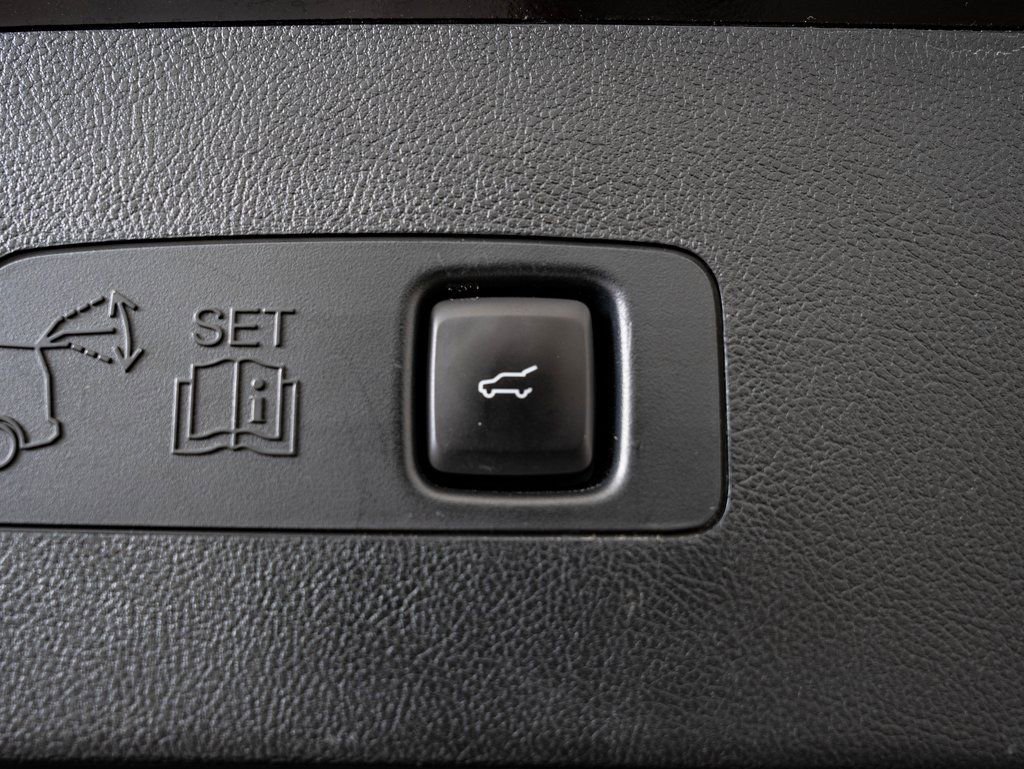 Used 2022 Lincoln Corsair Reserve w/ Equipment Group 201A AWD/4WD image 21