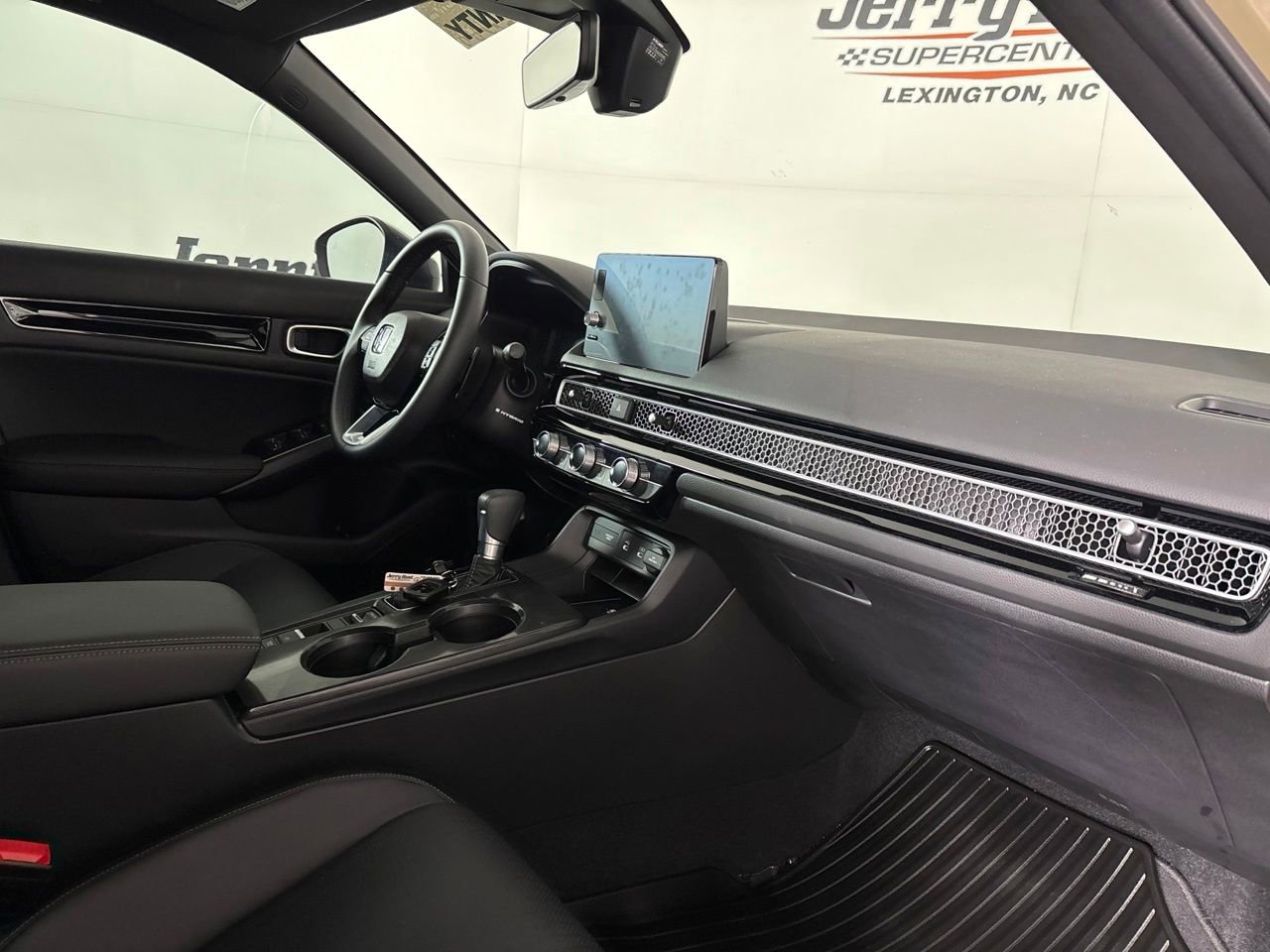 Used 2025 Honda Civic Sport Touring image 28