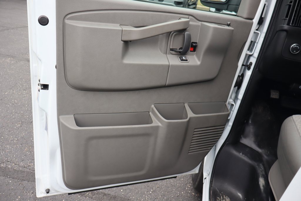 New 2025 Chevrolet Express 2500 w/ Driver Convenience Package image 7