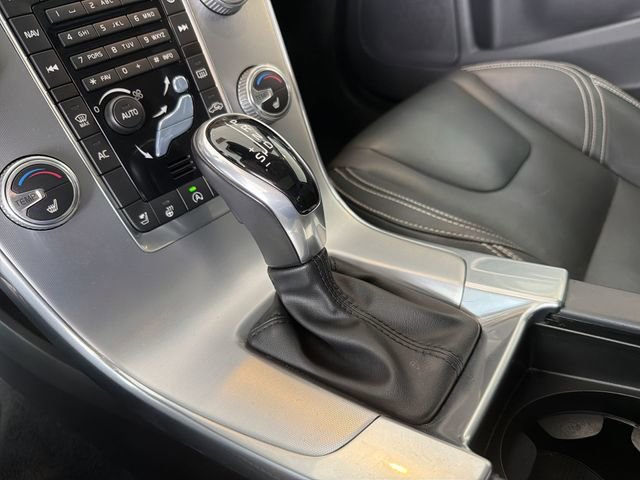 Used 2018 Volvo S60 T5 Dynamic w/ Protection Package image 28